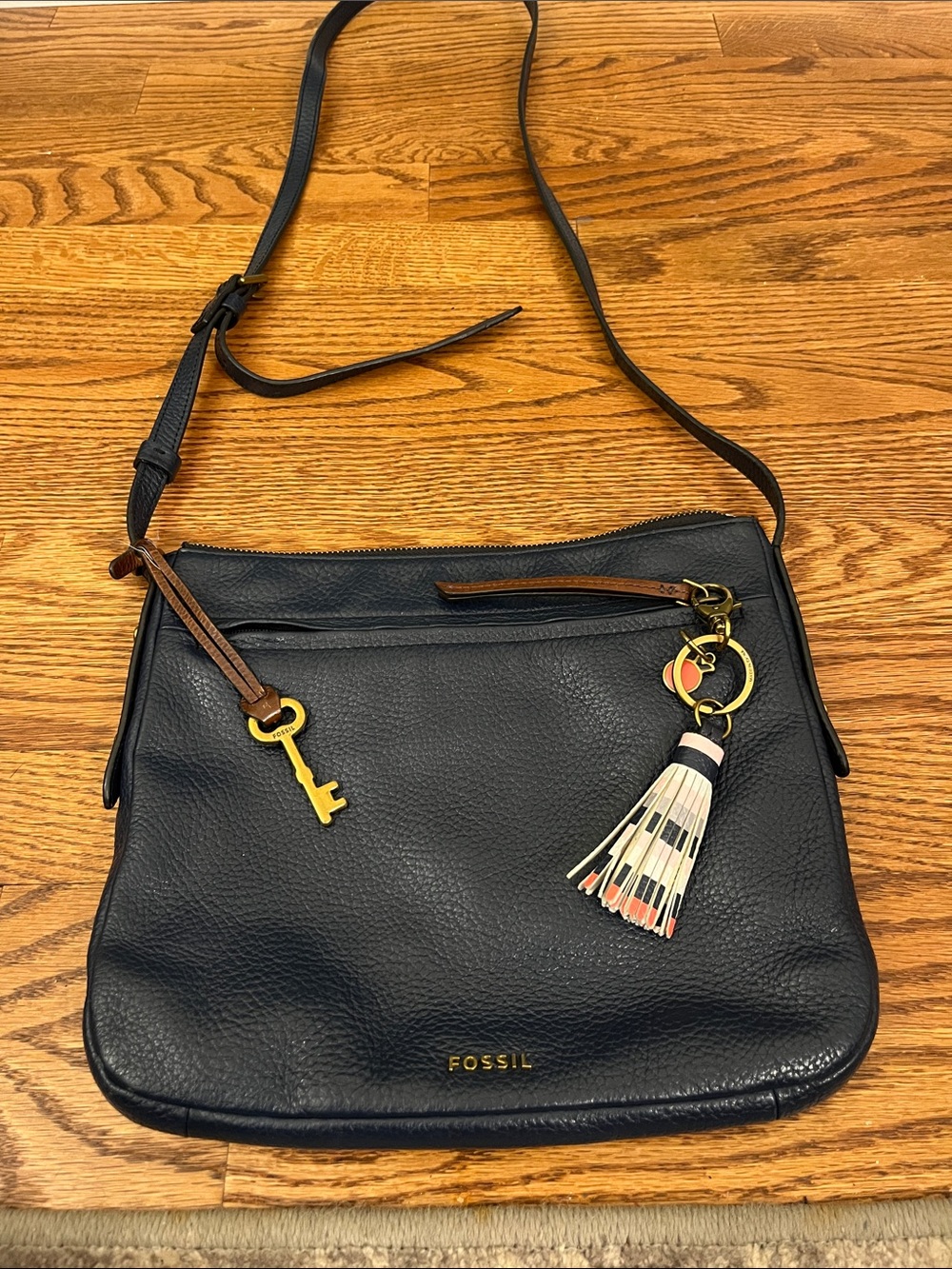 Fossil Fiona Crossbody Bag in Navy